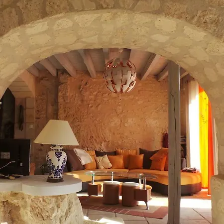 maison troglodyte Pocé-sur-Cisse Extérieur photo