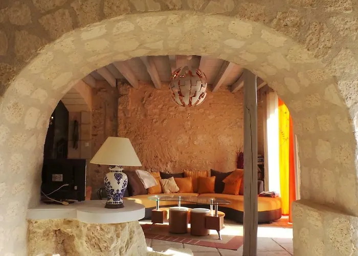 Maison Troglodyte